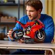 LEGO® Technic 42202 Ducati Panigale V4 S Motorrad | Bild 6